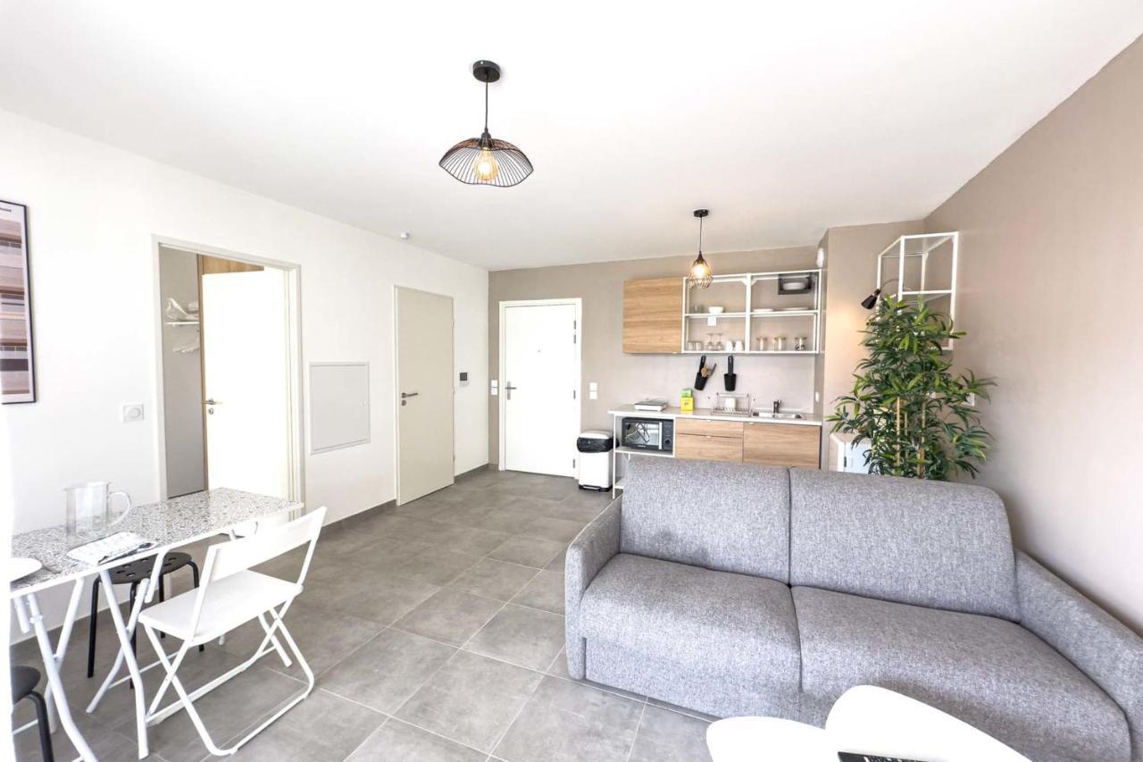 Appart Avec Terrasse Et Parking A 2 Min Du Metro Marseilles Exterior foto